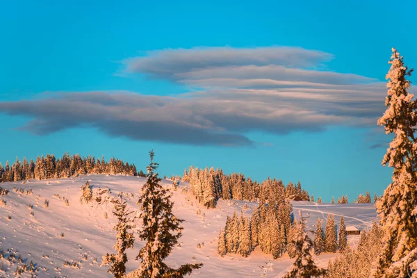 Zima Góry Scenic Niebo Zachód Słońca — Zdjęcie stockowe