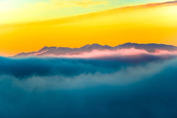 Paisaje Puesta Del Sol Cielo Con Nubes Imagen Marco Completo —  Fotos de Stock