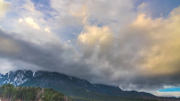 Bewolkte Hemel Alpen Bergen Natuur Wanderlust — Stockfoto