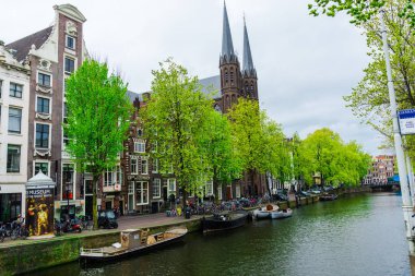 Amsterdam, Hollanda - 21 Nisan 2017: Amsterdam şehir manzarası.