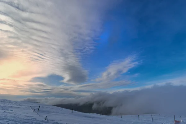 Paesaggio Montagne Invernali — Foto Stock