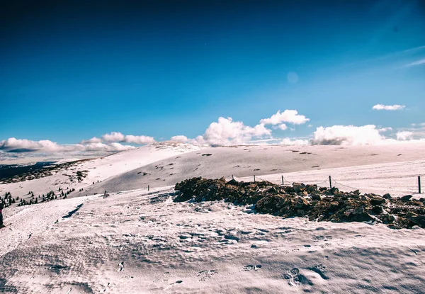 Winter Snowy Mountains Traces — Stock Photo, Image