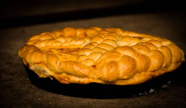 Hausgemachtes Brot Mit Zöpfen — Stockfoto