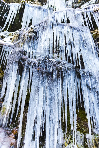 Donmuş Şelale Kış Sezonu Buz Sarkıtları Soğuk Hava — Stok fotoğraf