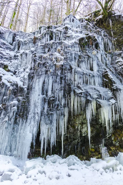 Gefrorener Wasserfall Winter Und Eiszapfen — Stockfoto