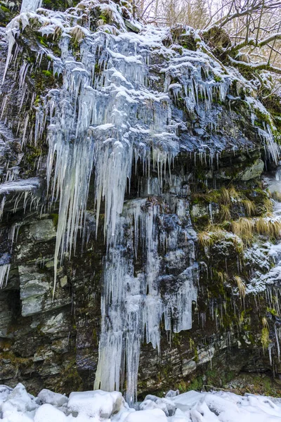 Cachoeira Congelada Estação Inverno Ciclones — Fotografia de Stock