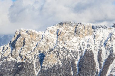 alp rocky Dağları kış, dağ tepe ve gökyüzü