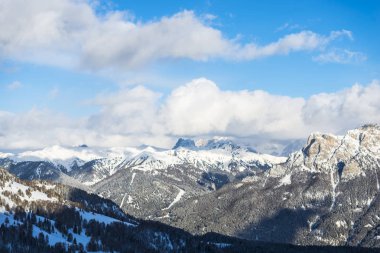 alp rocky Dağları kış, dağ tepe ve gökyüzü