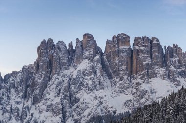 Ismarlayarak karlı Dağları