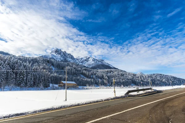 Pintoresca Vista Las Montañas Nevadas — Foto de Stock