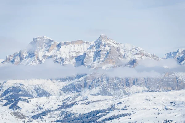 Pittoresk Utsikt Över Snötäckta Berg Vintertid — Stockfoto