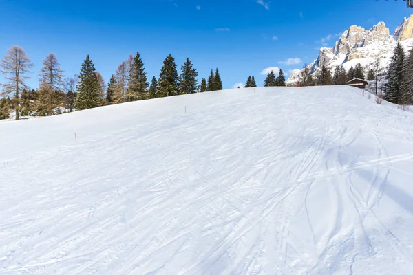 Nieve Cubierto Invierno Montañas Estación Esquí — Foto de Stock