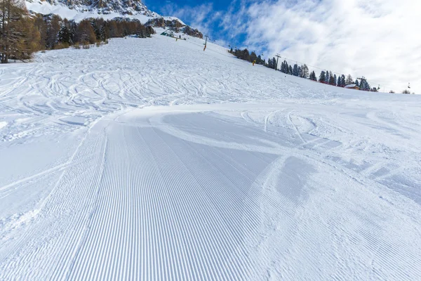 Montagne Innevate Invernali Stazione Sciistica — Foto Stock