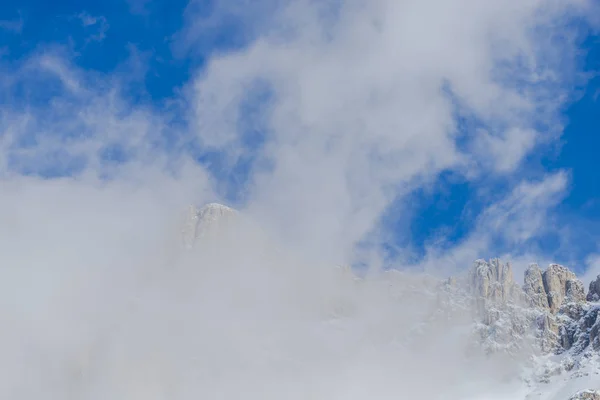 이탈리아 알프스 구름에서 — 스톡 사진