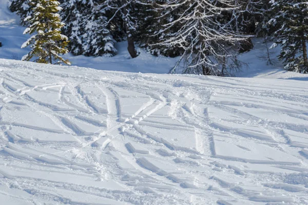 Sípálya Téli Hegyi Táj Központban Síelt Piste — Stock Fotó