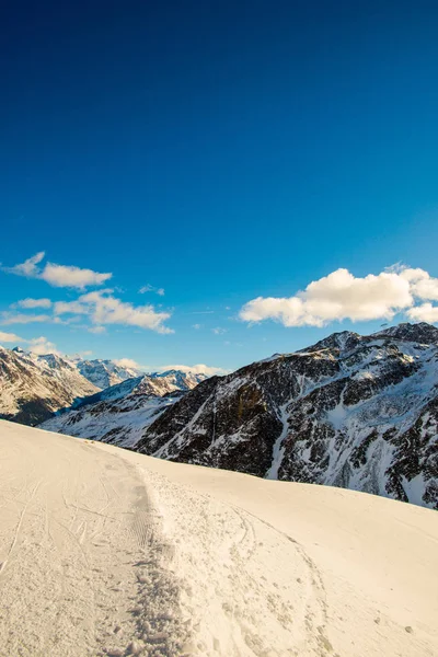 Increíble Paisaje Montañas Invierno —  Fotos de Stock