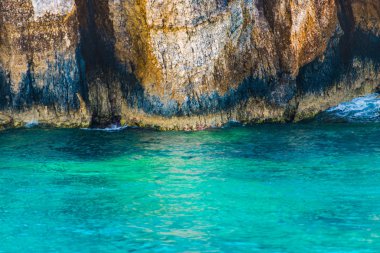 Ismarlayarak cliff ve Yunanistan.