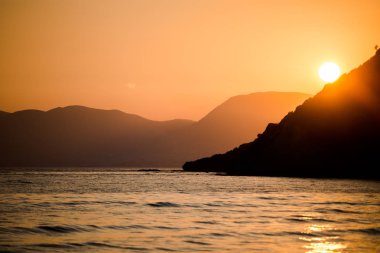 Denizin muhteşem günbatımı