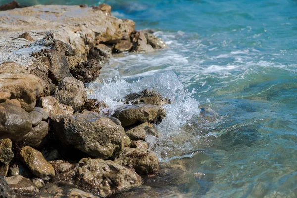 Lungomare Selvaggio Con Rocce — Foto Stock