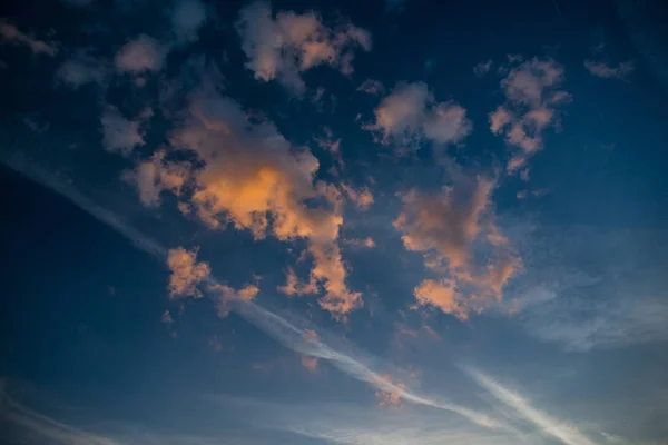 Abendhimmel Hintergrund Mit Bunten Wolken — Stockfoto