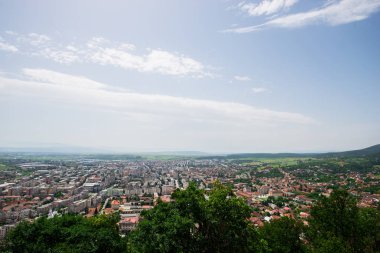 Güneşli gündüz Cityscape görünümü