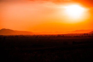 Akşam muhteşem günbatımı