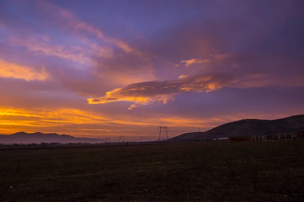 Pole Kolorowym Tłem Nieba Zachód Słońca — Zdjęcie stockowe