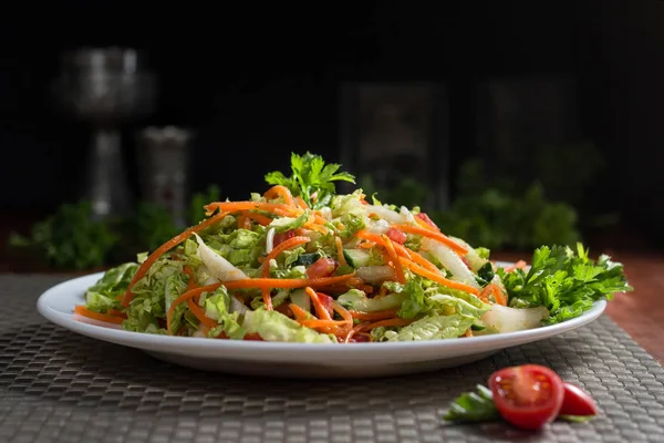 Insalata Cavolo Cinese Con Verdure — Foto Stock