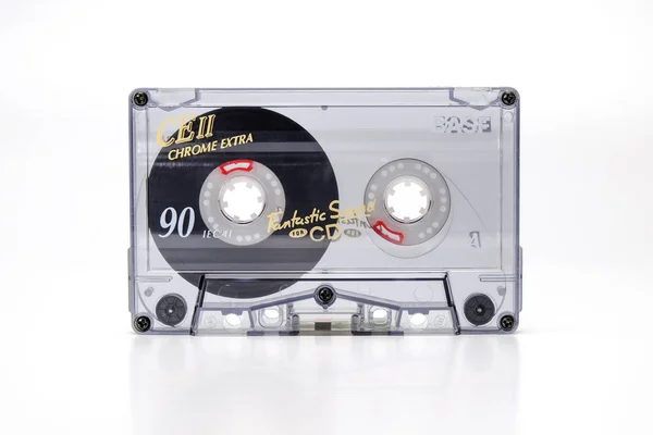 プラハ チェコ共和国 2019 オーディオ カセット テープで Basf クロム 白い背景に 正面のオーディオ — ストック写真