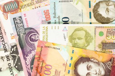 Çeşitli egzotik ülkelerden eski banknotlar. Renkli para arka plan. Yakın çekim makro.