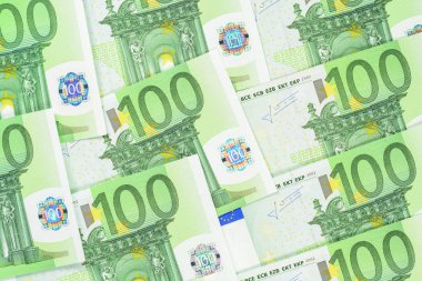 Biraz yüz euro banknot geçmiş. Yüksek çözünürlüklü fotoğraf yakın çekim makro.