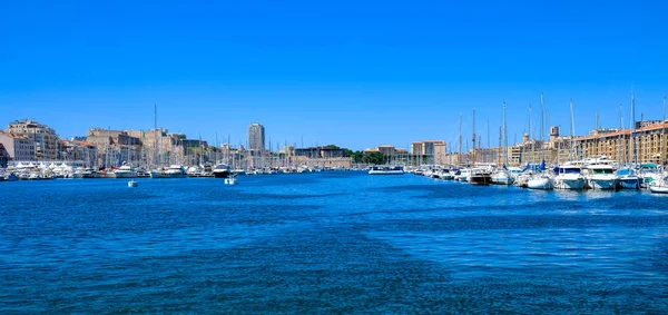 Vista panorámica del Puerto Viejo de Marsella. Vieux-Port de Marseille, Francia . — Foto de Stock