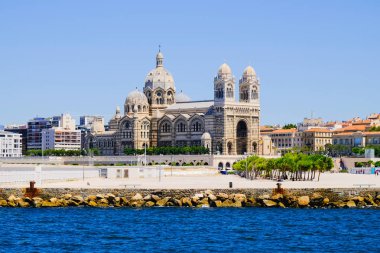 Marsilya. Saint Mary Major Katedrali veya Marseeille Katedrali, körfezden görünümü.