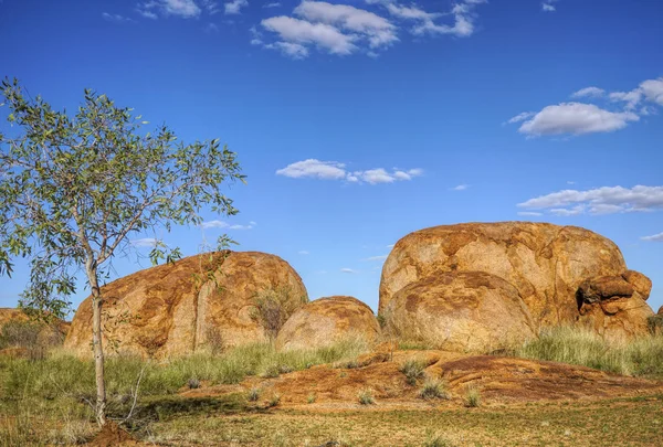 I marmi del diavolo nel Territorio del Nord dell'Australia — Foto Stock