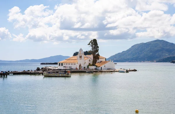 Kerk Van Panagia Vlacherna Met Een Mooie Cloudscape Corfu Griekenland — Stockfoto