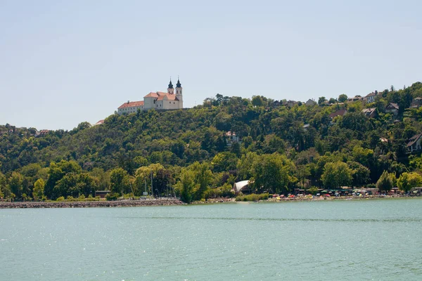 Χωριό Tihany Μοναστήρι Στη Λίμνη Μπάλατον Στην Ουγγαρία — Φωτογραφία Αρχείου
