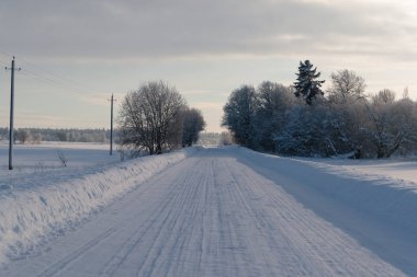 Rusya 'da kar yağan soğuk ve kış manzaraları