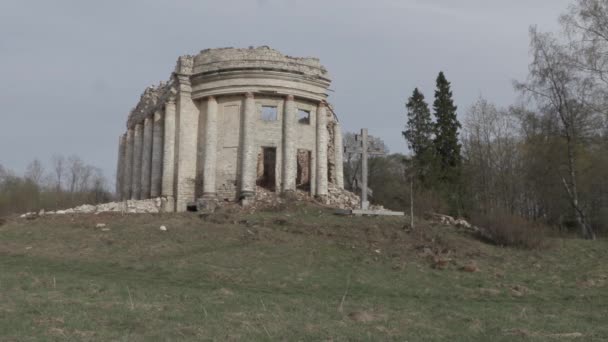 Ruins of the Church of the Holy Trinity in the village of Fifth Mountain — Stock Video