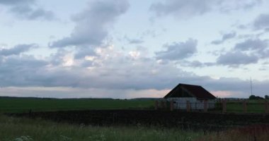 bulutların hareketi zaman atlamalı video 4k