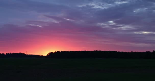 Движение облаков во время захода солнца видео 4k — стоковое видео