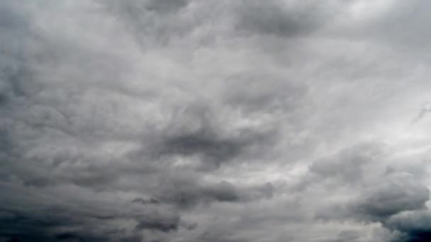 Nubes grises movimiento lapso de tiempo video completo hd — Vídeo de stock