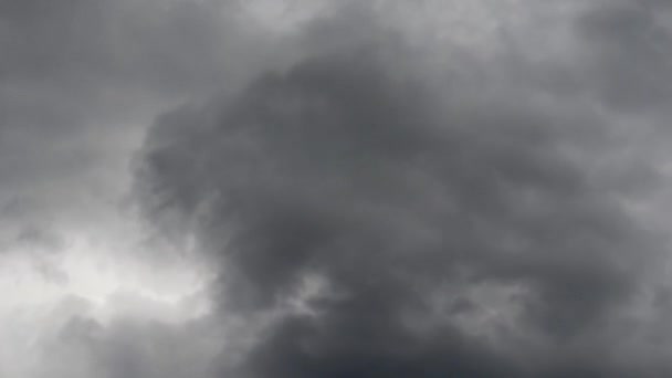 Nubes grises movimiento lapso de tiempo video completo hd — Vídeo de stock