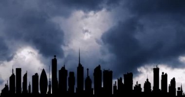 çok katlı binalar arasında büyük bir gece şehirde bulutların trafik