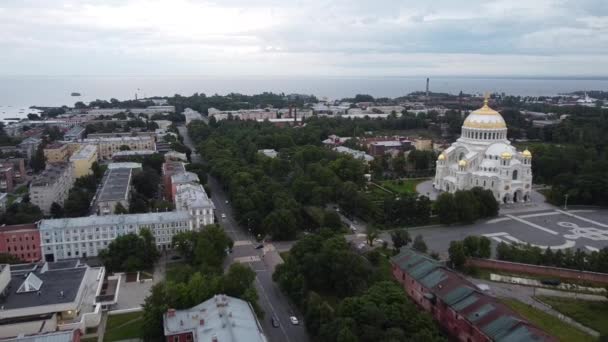 Katedral Angkatan Laut di Kronstadt, Rusia — Stok Video