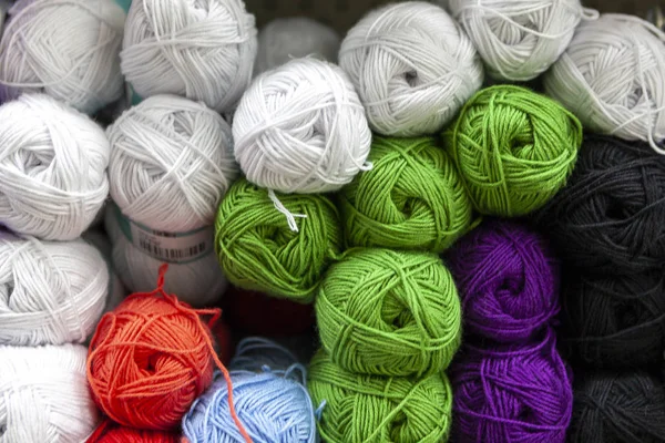 Store Shelf Color Yarn Knitting Needles Crochet Hook Bright Ball — Stock Photo, Image