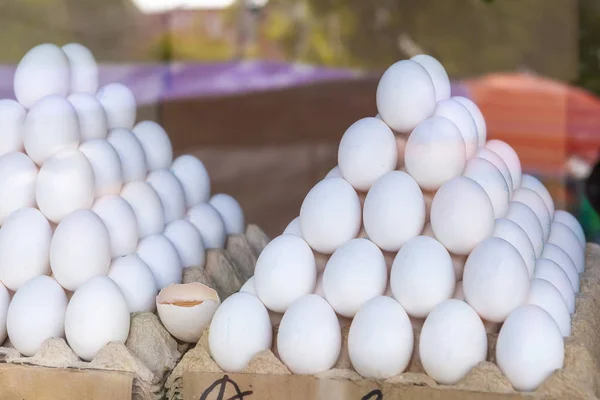 Huevos Pollo Con Cáscara Huevo Embalaje Cartón Montón Huevos Pollo — Foto de Stock