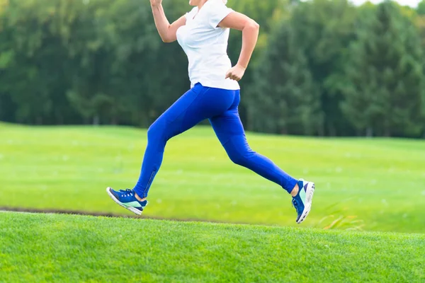 Unidentified Adult Woman Wearing White Shirt Blue Pants Running Large — Stock Photo, Image