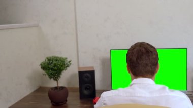 Bir işadamının solunda dönen arka görüş