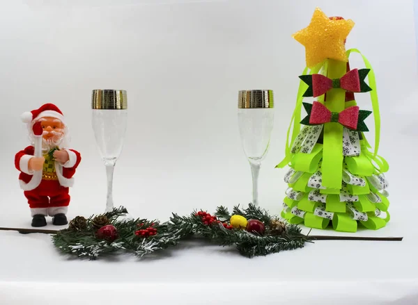 Nové Year Láhev Šampaňského Zdobené Stuhami Santa Claus Potraviny — Stock fotografie