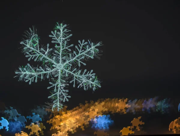 Copo Nieve Sobre Fondo Bokeh Colorido Copo Nieve Con Fondo — Foto de Stock